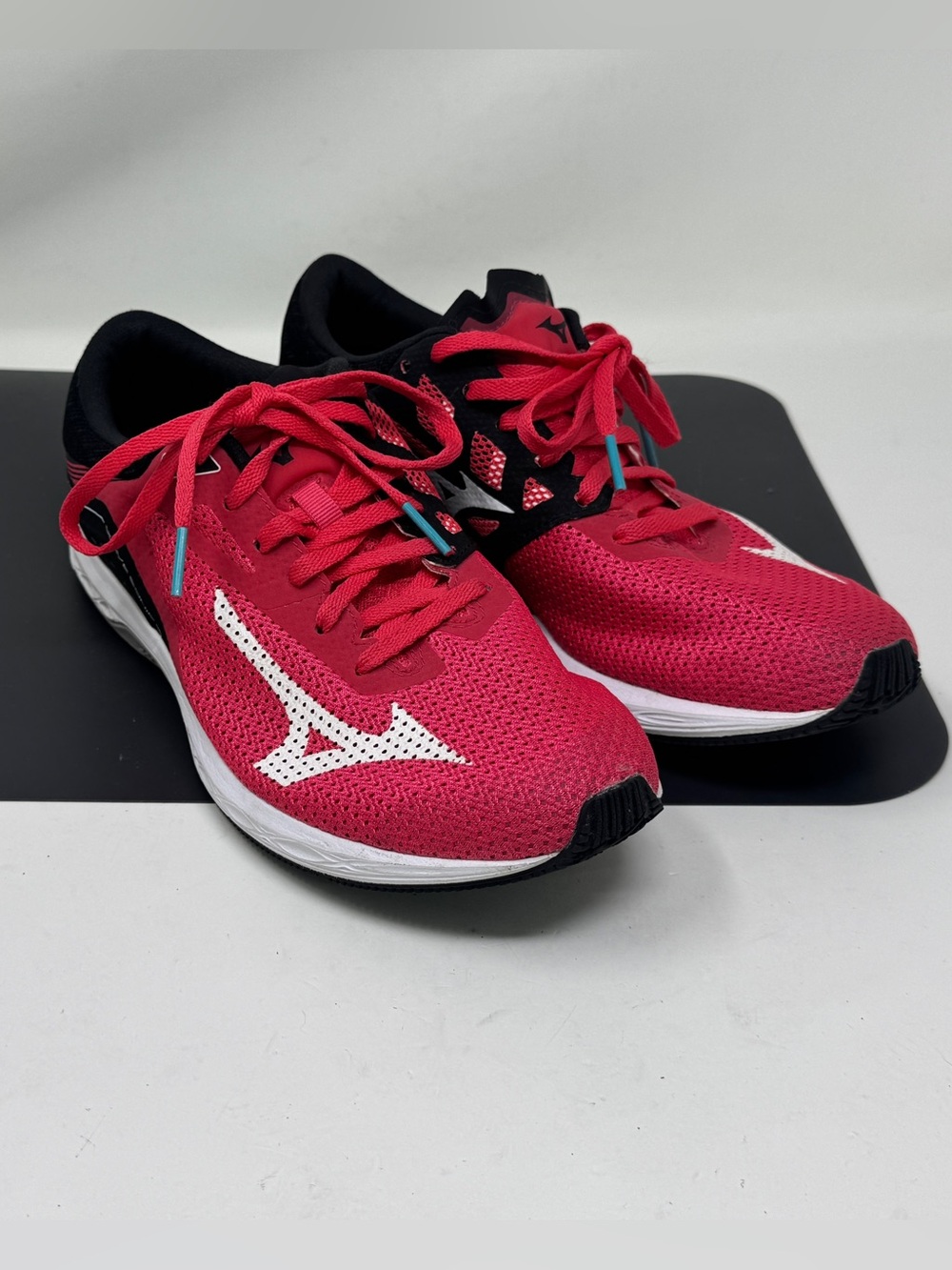 Mizuno Wave Sonic Running Sneakers ~ Women Sz 9 never used